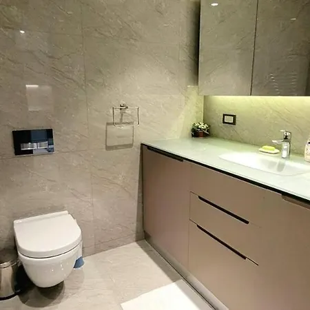 Luxurious And Cozy 1bedr. Ng